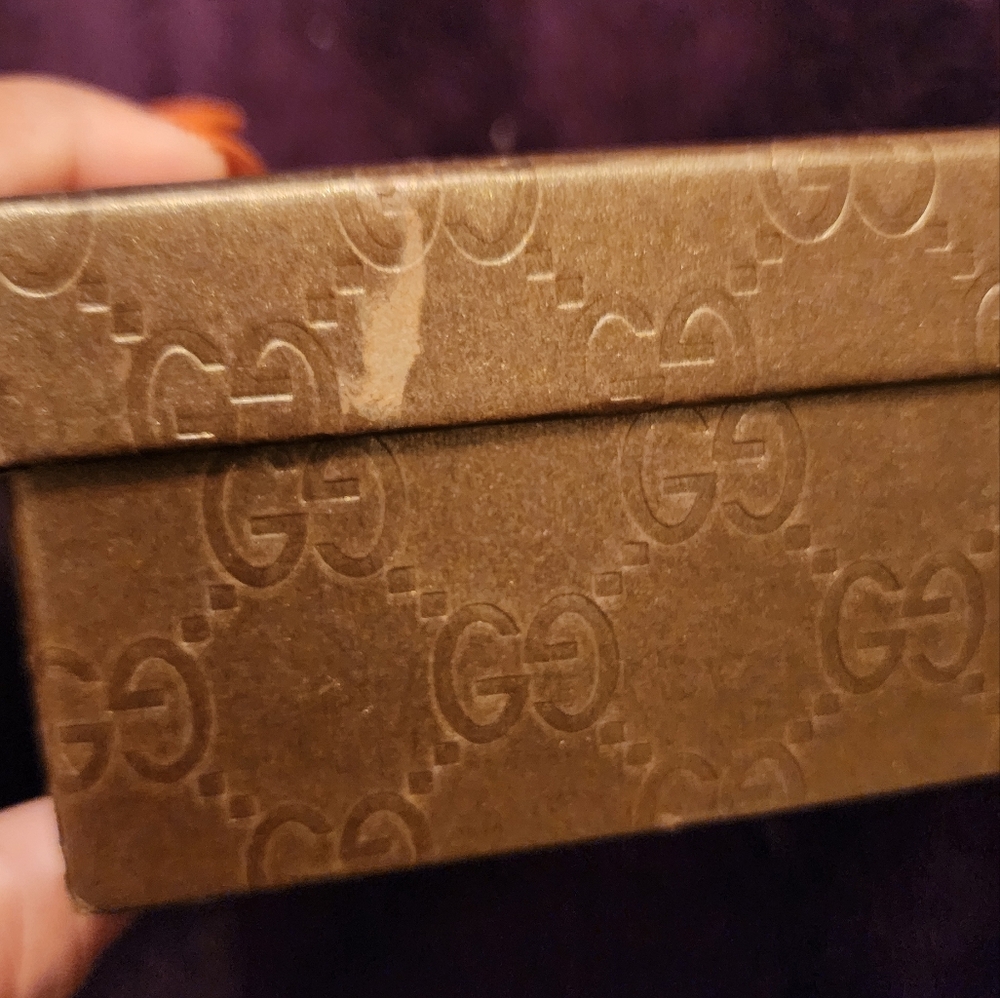 Authentic Gucci Square Gift Box - Brown - Picture 6 of 6
